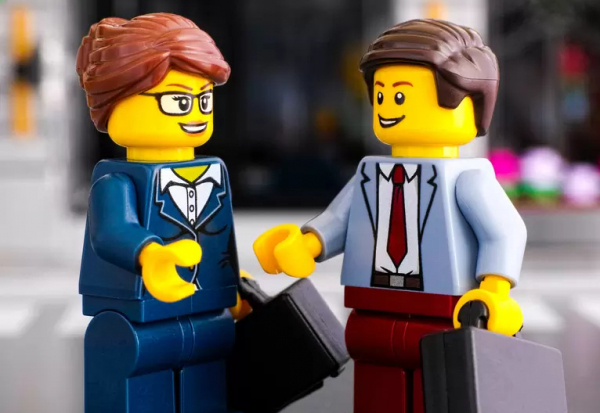 LEGO прекращает коммерческую деятельность в России — EcoGamer LEGO прекращает коммерческую деятельность в России