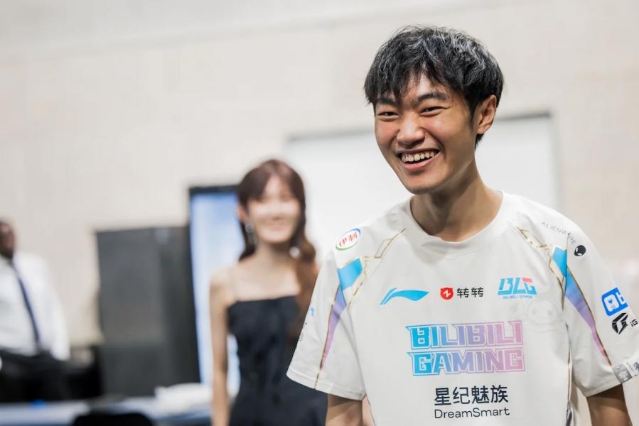 Bilibili Gaming сыграет в полуфинале 2024 World Championship по League of Legends Bilibili Gaming сыграет в полуфинале 2024 World Championship по League of Legends