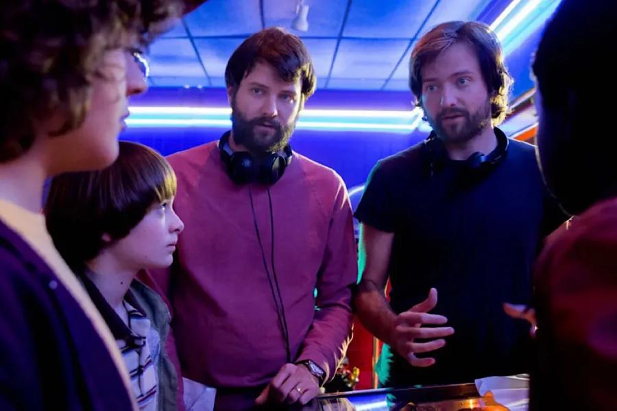 Продюсируемые создателями «Очень странных дел» сериалы обросли деталями сюжета и актерским кастом Продюсируемые создателями «Очень странных дел» сериалы обросли деталями сюжета и актерским кастом